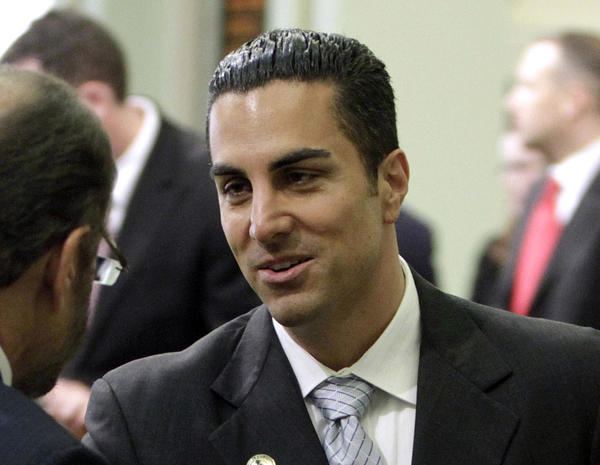 Mike Gatto Governor lawmakers offer condolences after Gatto39s father