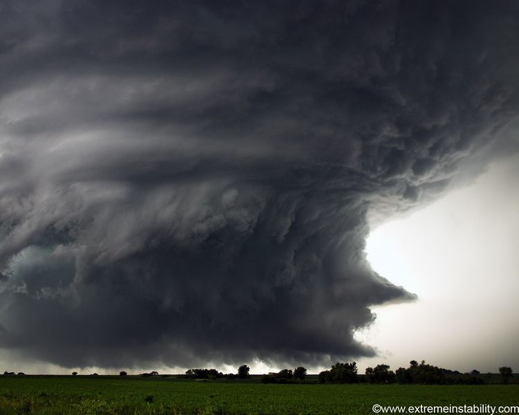 Mike Hollingshead Renowned Storm Photographer Mike Hollingshead Captures The