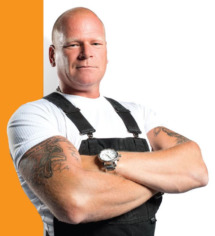 Mike Holmes Holmes Beyond Homes Mississauga Life Spirit of the City