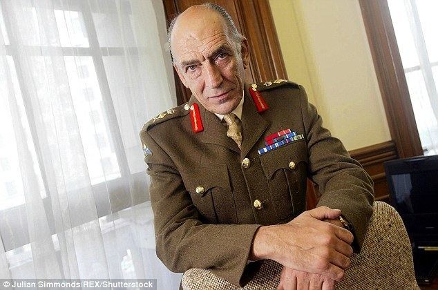 Mike Jackson (British Army officer) GENERAL SIR MIKE JACKSON says must vote for Brexit if you want a