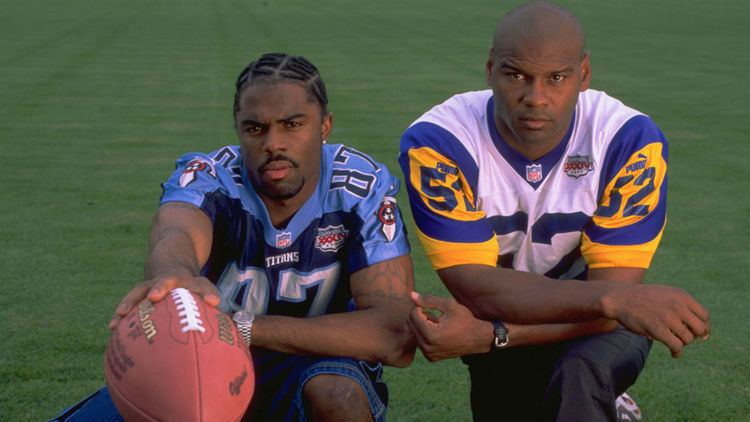 SN Throwback: Kevin Dyson, Mike Jones meet again to discuss 'The Tackle' in  Titans-Rams Super Bowl | Sporting News