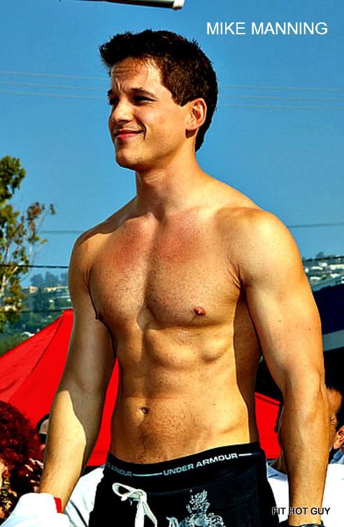 Mike Manning (actor) FIT HOT GUYS MIKE MANNING 2013 TopTenFitHotGuy