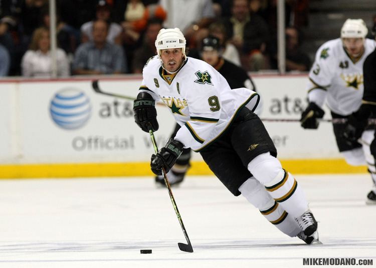 Ex-North Star Mike Modano named to U.S. Hockey Hall of Fame – Twin