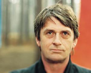 Mike Oldfield Mike Oldfield biography 8notescom