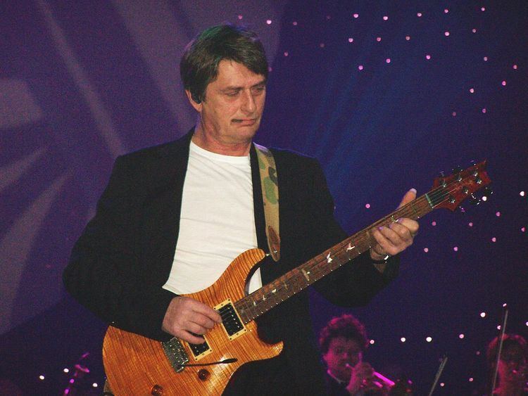 Mike Oldfield concert tours
