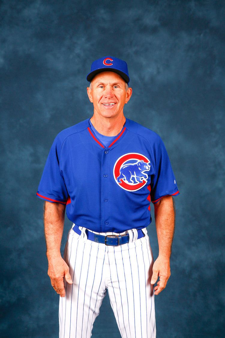 Mike Roberts (baseball) Cubs provide longtime coach Mike Roberts with timely baseball
