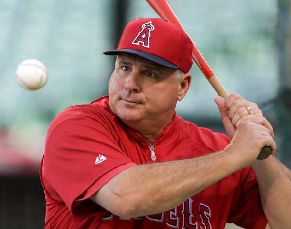 Mike Scioscia Thinking Outside the Box Mike Scioscia By Tim Salmon