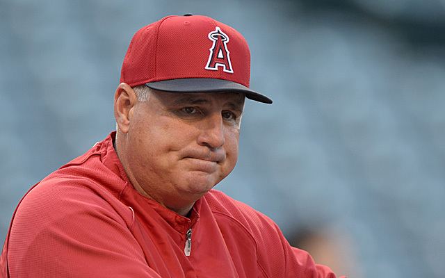 Mike Scioscia Angels owner Arte Moreno backs manager Mike Scioscia