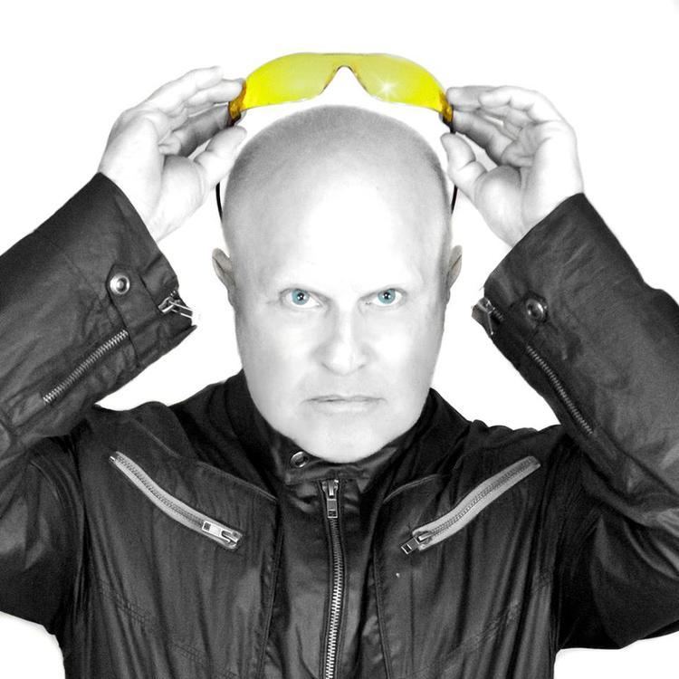 Mike Score 5 Questions With Mike Score of a Flock of Seagulls The Bigfoot Diaries
