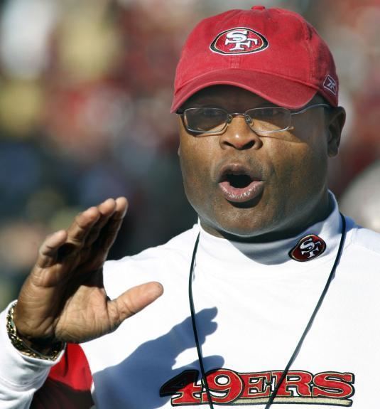 Mike Singletary What Mike Singletary contributed to the 49ers Niner Insider