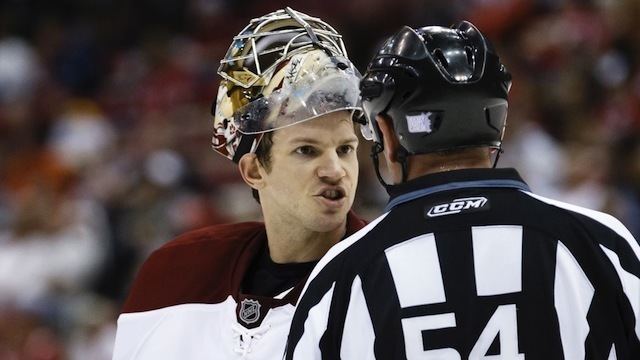 Mike Smith (ice hockey, born 1982) Coyotes Goalie Mike Smith Must Have Career Season For Team To Be Winners