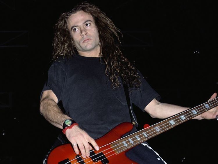 Mike Starr (musician) Alice In Chains exbassist Mike Starr dies at 44 MusicRadar