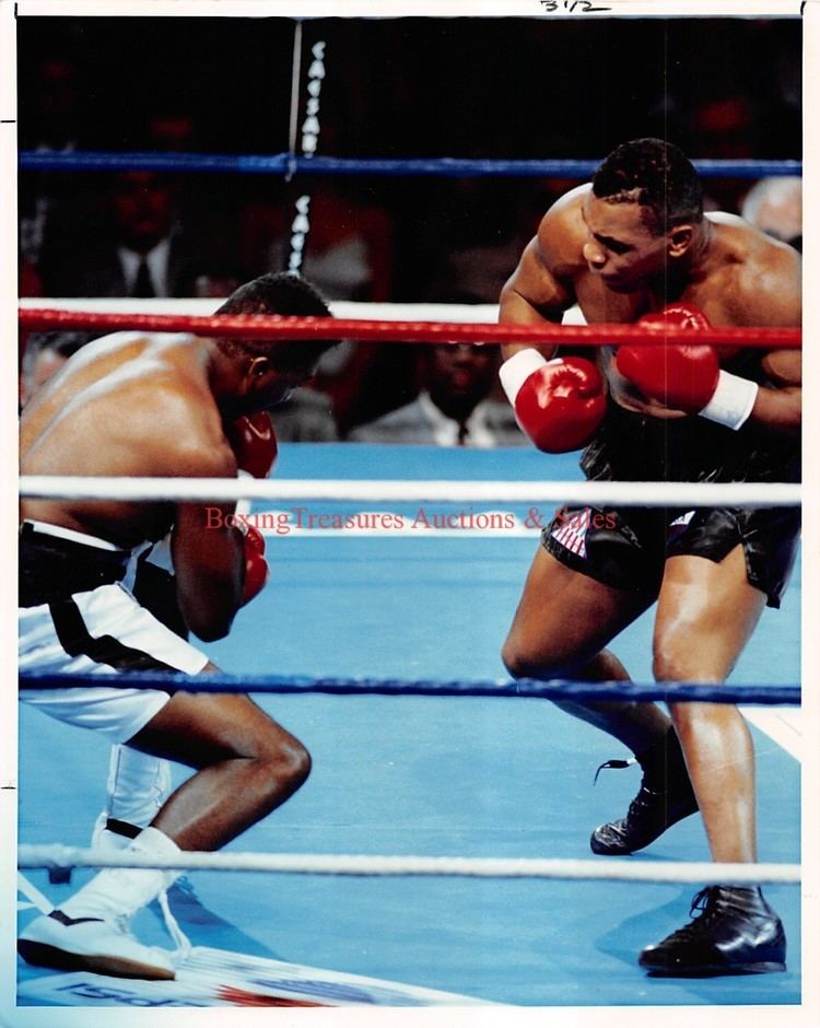 Mike Tyson vs. Henry Tillman 1990 Boxing MIKE TYSON vs HENRY TILLMAN Vintage Color Press Photo