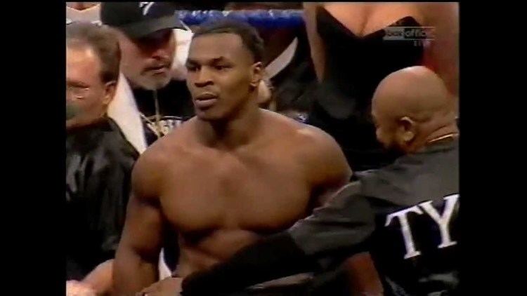 Mike Tyson vs. Lou Savarese Mike Tyson vs Lou Savarese YouTube