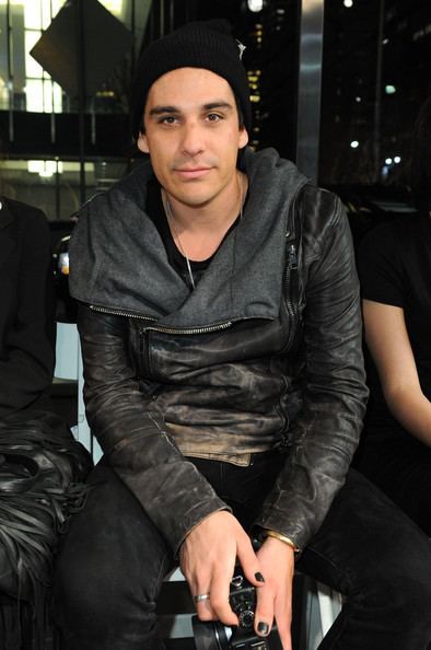 Mike Vensel Mike Vensel Front Row amp Backstage Fall 2011 Mercedes
