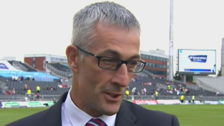 Cricket director Mike Watkinson leaves Lancashire after 32 years at