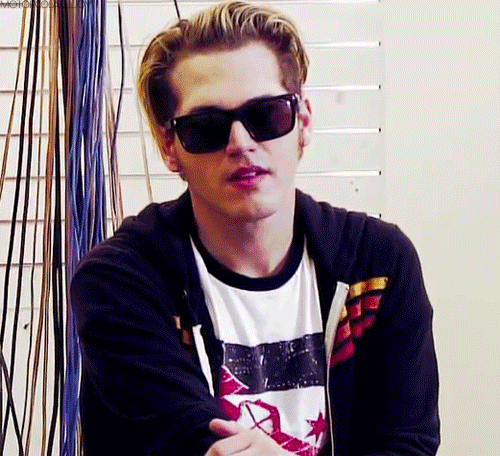 Mikey Way Its Mikey Way GIFs Find amp Share on GIPHY