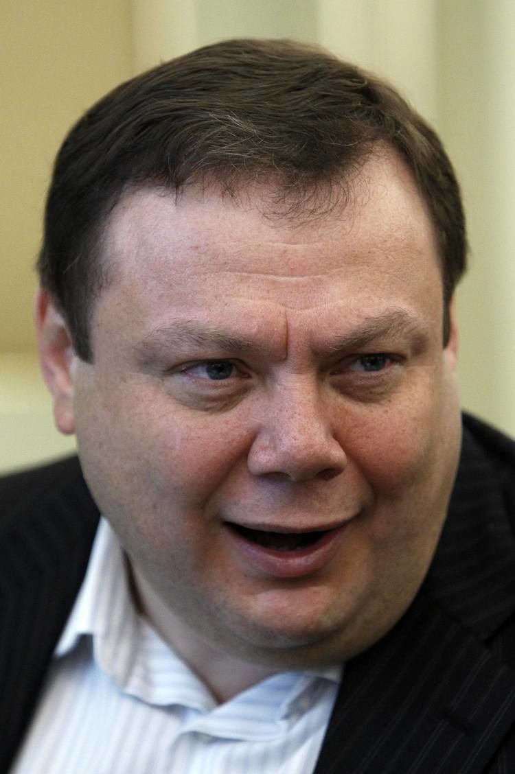 Mikhail Fridman Germany gives nod to RWE unit sale to Russian investor