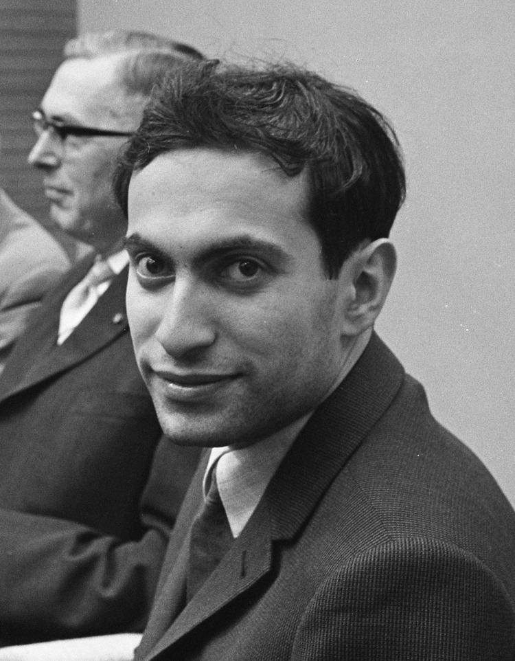 Mikhail Tal Mikhail Tal Wikipedia the free encyclopedia