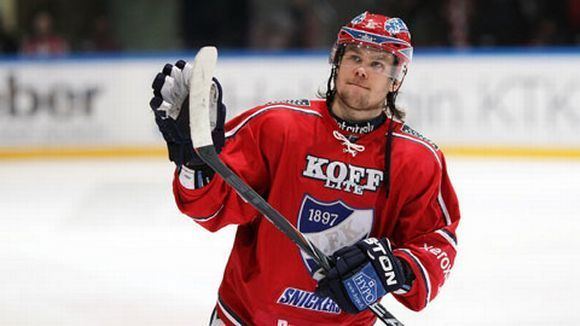 Mikko Kousa Suomalaispuolustajalle potkut KHLst Yle Urheilu ylefi