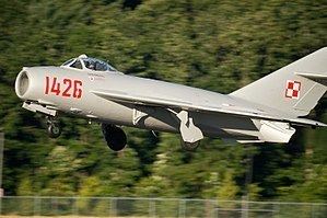 Mikoyan-Gurevich MiG-17 MikoyanGurevich MiG17 Wikipedia