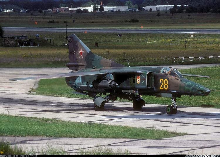 Mikoyan MiG-27 1000 images about MikoyanGourevitch MiG27 on Pinterest Air