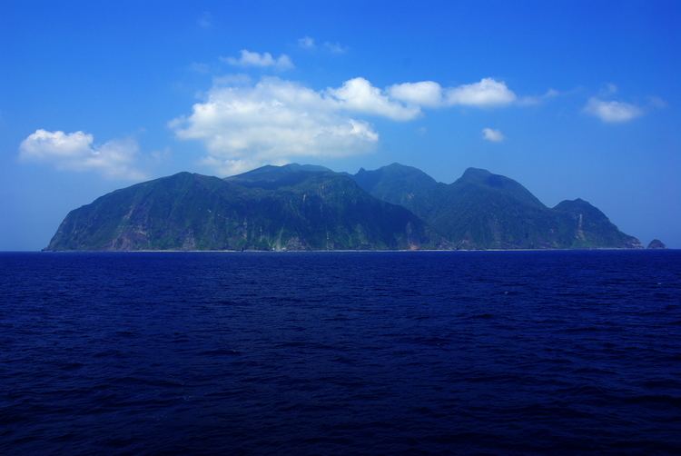 Mikura-jima httpsuploadwikimediaorgwikipediacommons55