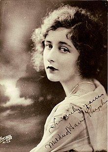 Mildred Harris httpsuploadwikimediaorgwikipediacommonsthu