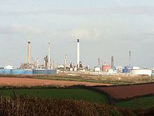 Milford Haven Refinery httpsuploadwikimediaorgwikipediacommonsthu