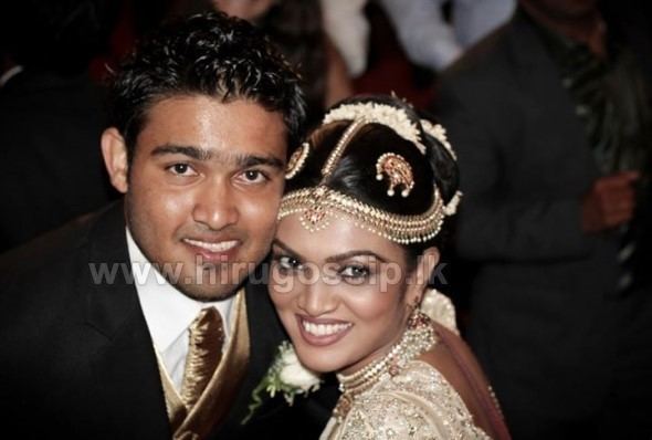 Milinda Siriwardana Cricketer Milinda Siriwardana With His Wife Photos Browse Best