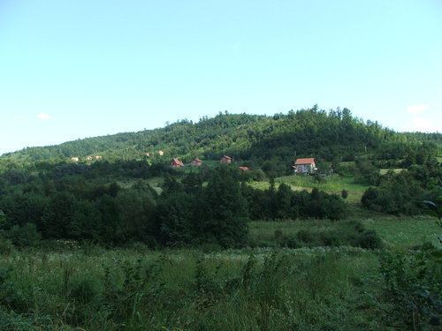 Milino Selo (Lukavac) httpsmw2googlecommwpanoramiophotosmedium