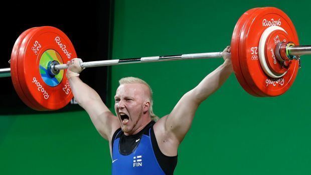 Milko Tokola Weightlifter Milko Tokola celebrates win faints and falls off Rio