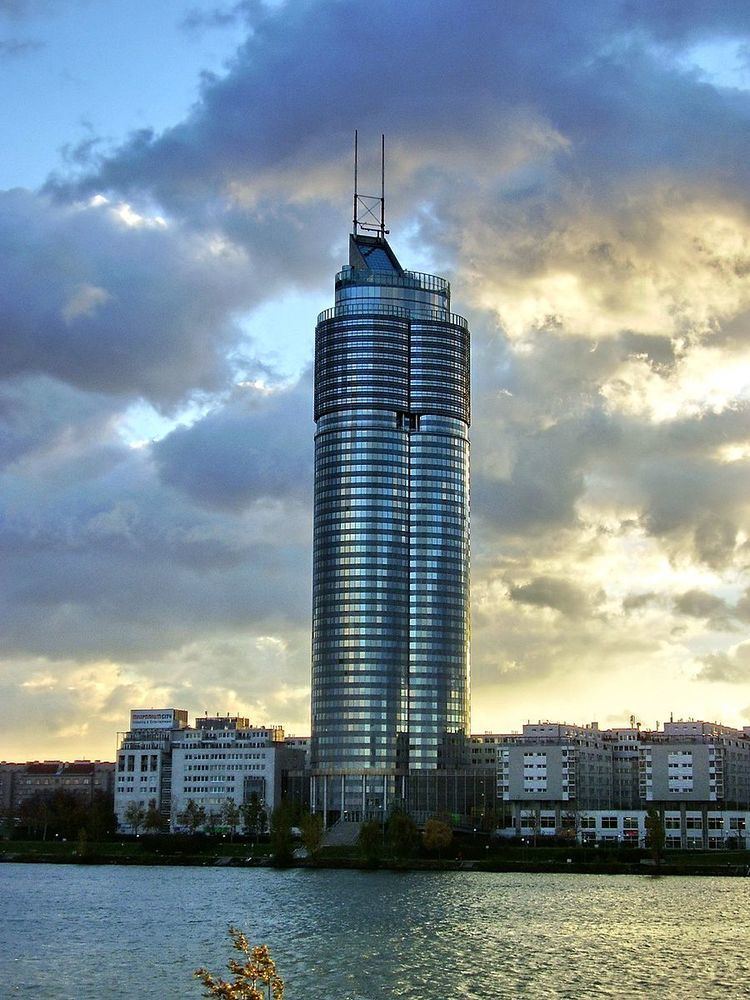 Millennium Tower (Vienna)