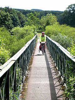 Millhouse Bridge httpsuploadwikimediaorgwikipediacommonsthu