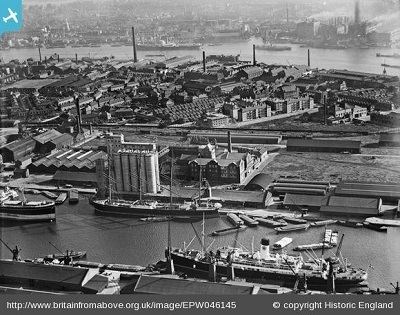 Millwall Dock The Houseboats of Millwall Dock Isle of Dogs Life
