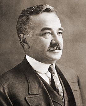 Milton S. Hershey httpsuploadwikimediaorgwikipediacommonsaa