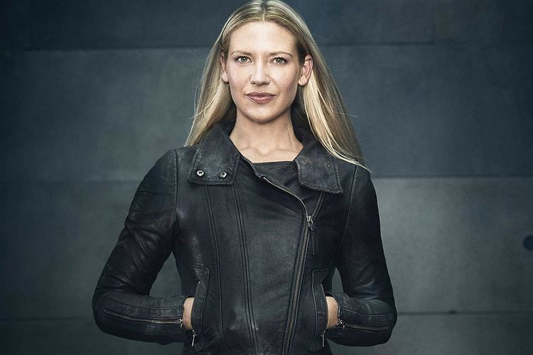 Mindhunter (TV series) Anna Torv Joins Fincher and Theron39s Netflix 39Mindhunter39