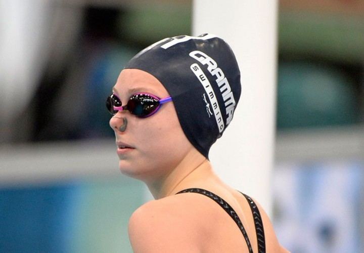 Minna Atherton Minna Atherton Ties World Junior Record in 100 Back Finals at 2015