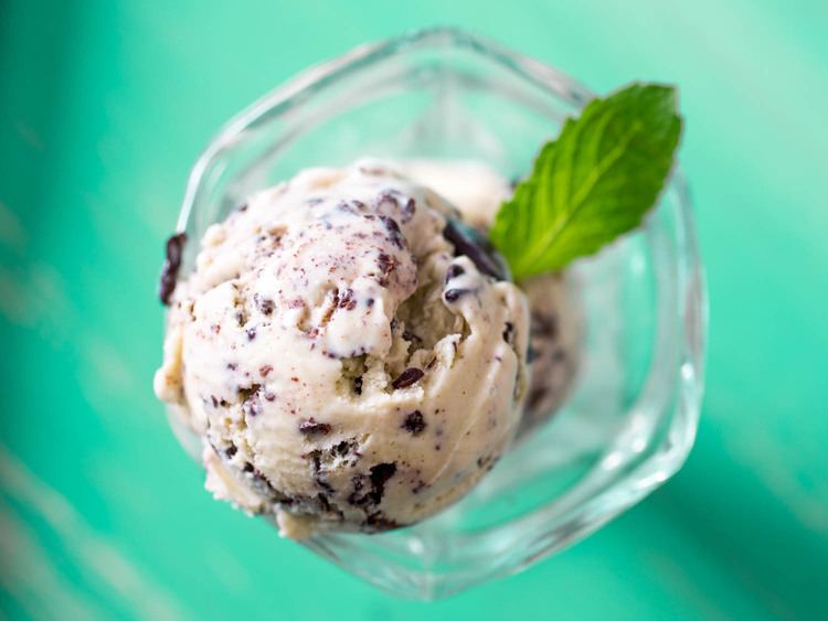 Mint chocolate chip Want Mindblowing Mint Chip Ice Cream Ditch the Bottle of Extract