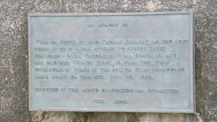 Minto Stone FileMinto Memorial Stone Inscription Minto New Brunswickjpg