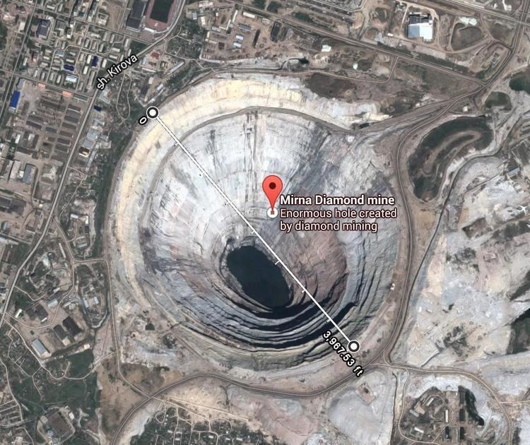 Mir mine Mir Mine Russia A diamond quarry so massive helicopters would get