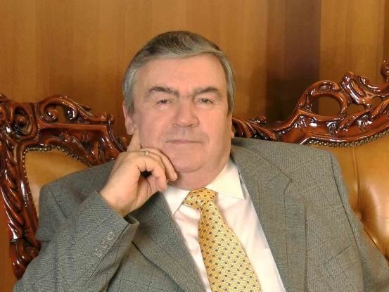 Mircea Snegur Biography of President of the Republic of Moldova Mircea Snegur