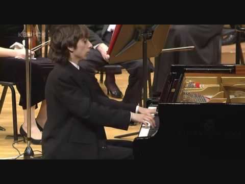 Miroslav Kultyshev Miroslav Kultyshev plays Rachmaninoff Piano Concerto n3