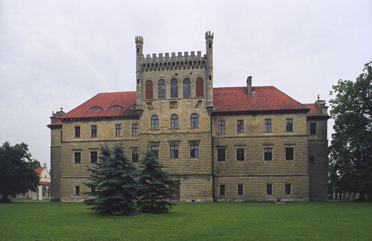 Mirów Castle in Książ Wielki
