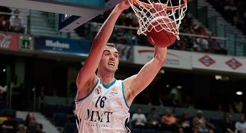 Mirza Begić Bilbao Basket signs Mirza Begic BDA Sports International