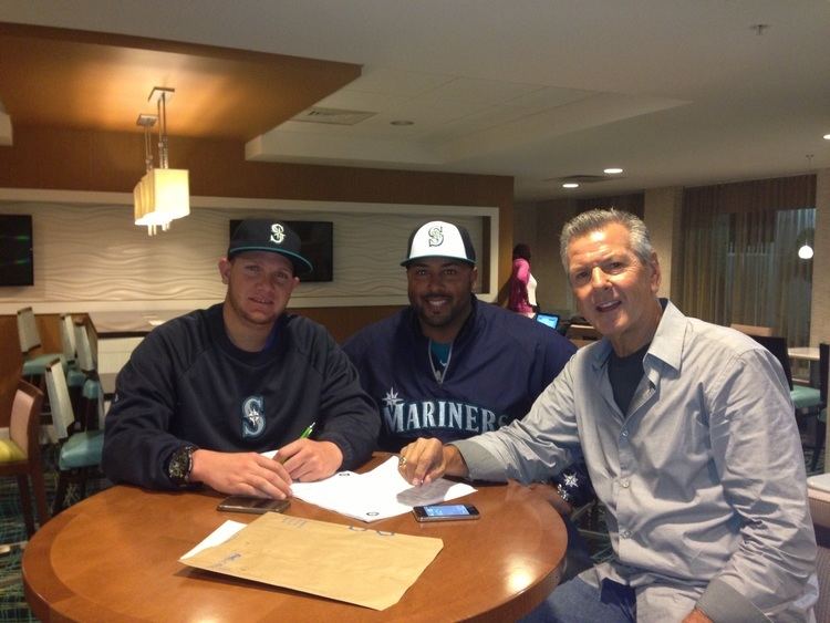 Misael Siverio Mariners Sign Cuban LeftHander Misael Siverio From the