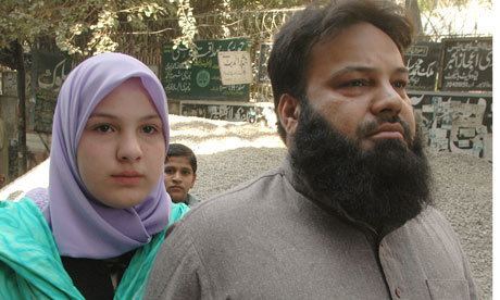 Misbah Rana Schoolgirl who fled UK to live in Pakistan returns to