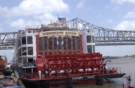 Mississippi Queen (steamboat) Mississippi Queen paddlewheel steamboat ends its days in a scrapyard