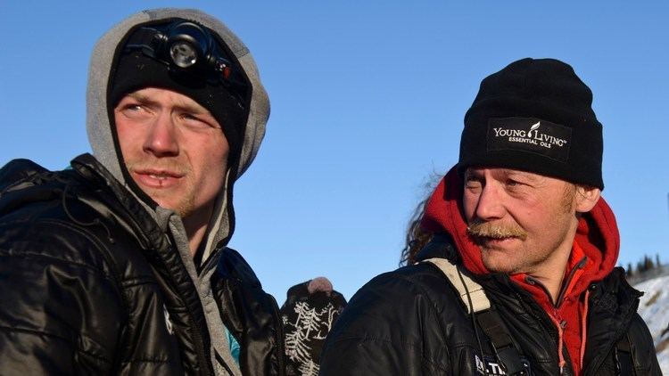 Mitch Seavey Iditarod 2016 Dallas and Mitch Seavey reach White Mountain YouTube