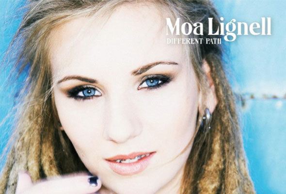 Moa Lignell Music News Moa Lignell39s debut album Different Path